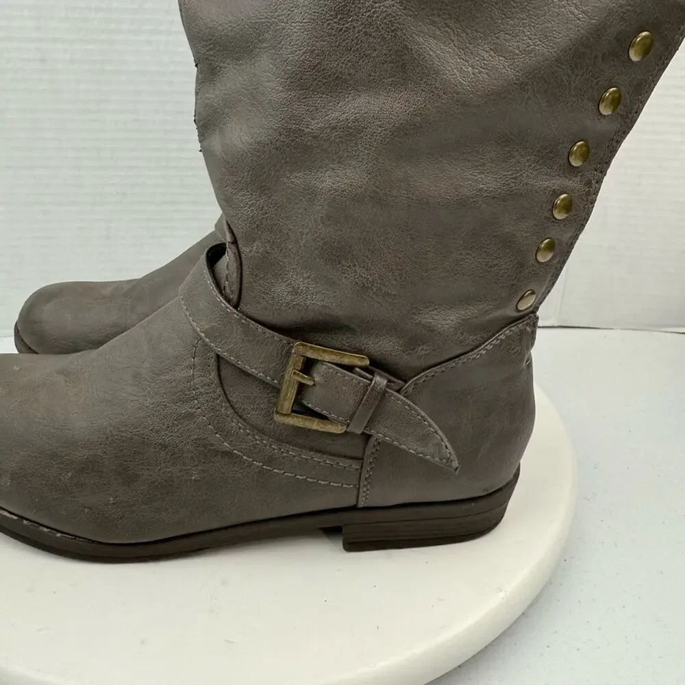 JOURNEE COLLECTION Womens Sz 8.5 Knee High Spokane Taupe Zip Up Boots Brown‎